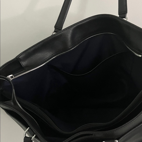 Tumi Black Leather Shoulder Bag - Picture 5 of 6